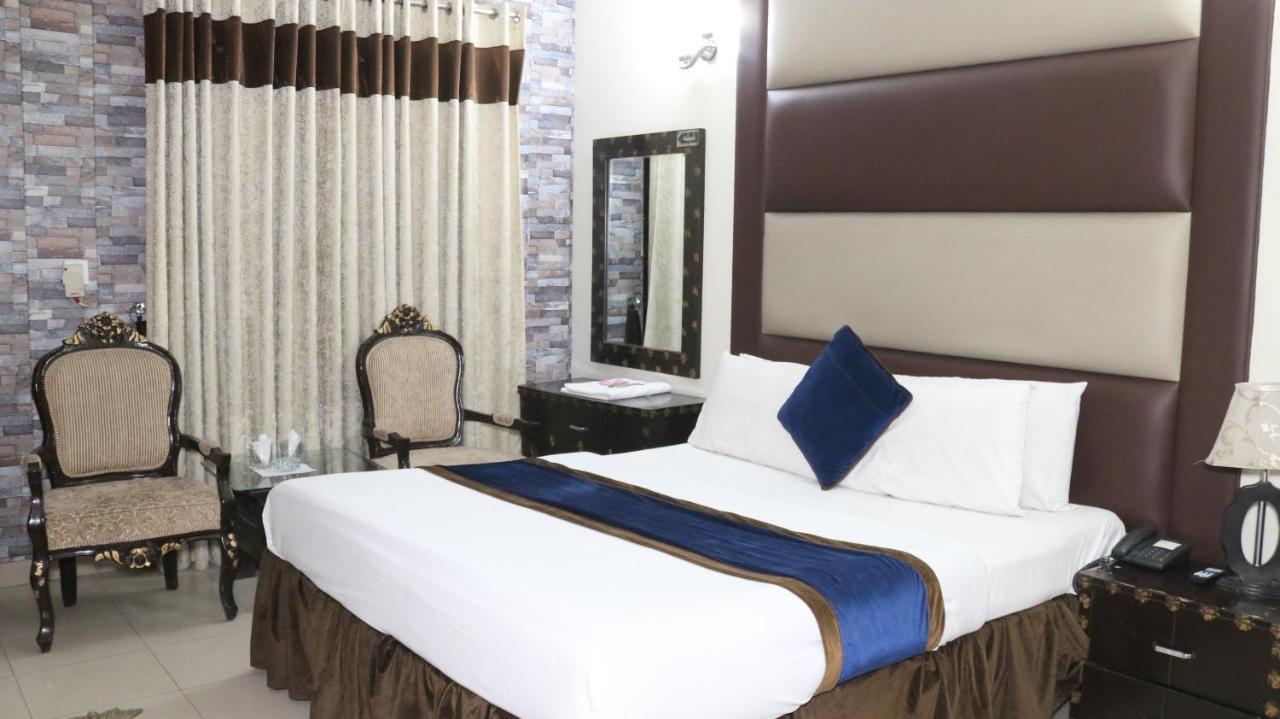 Hotel Tourist Inn Lahore Exterior photo