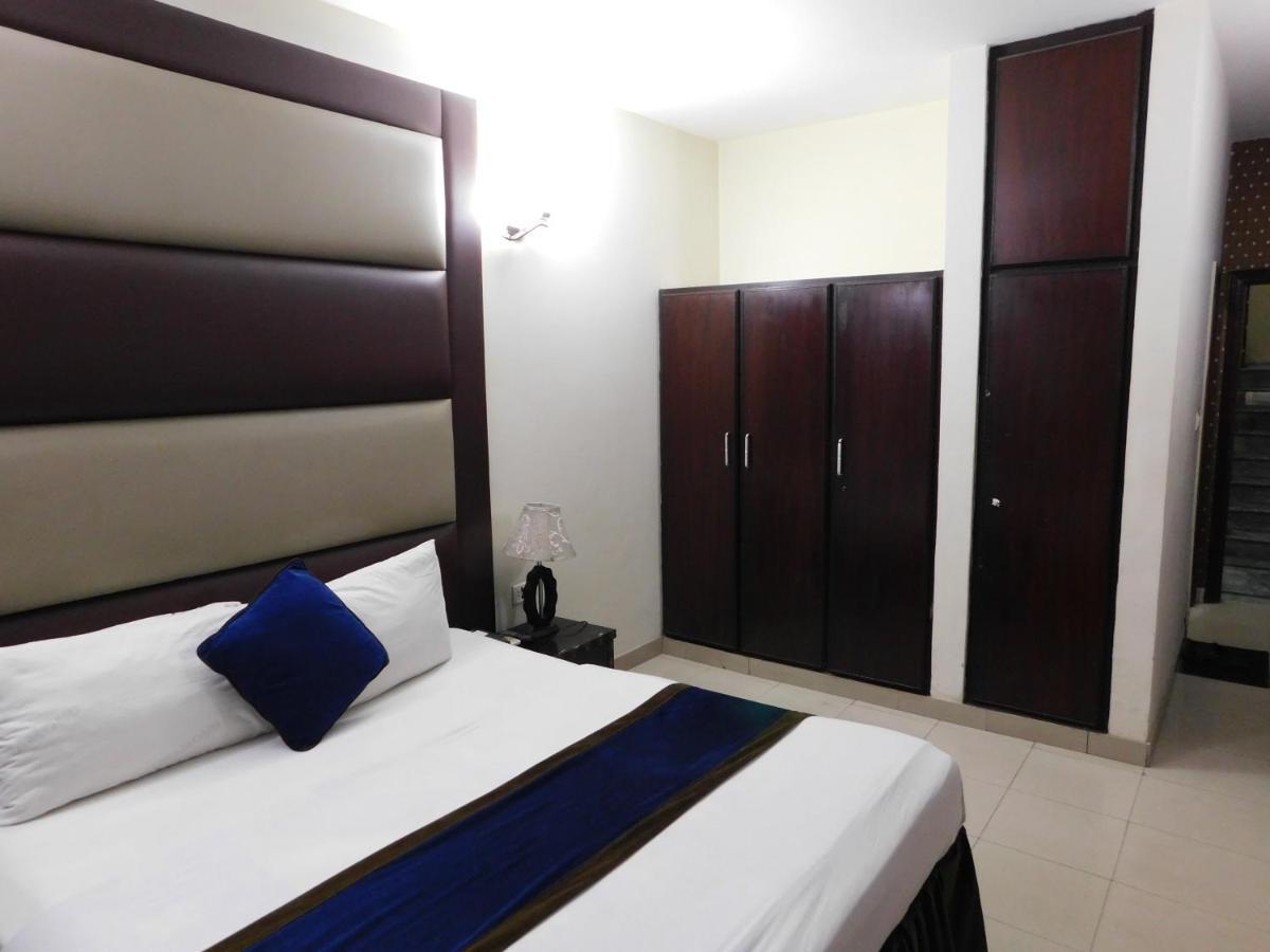 Hotel Tourist Inn Lahore Exterior photo
