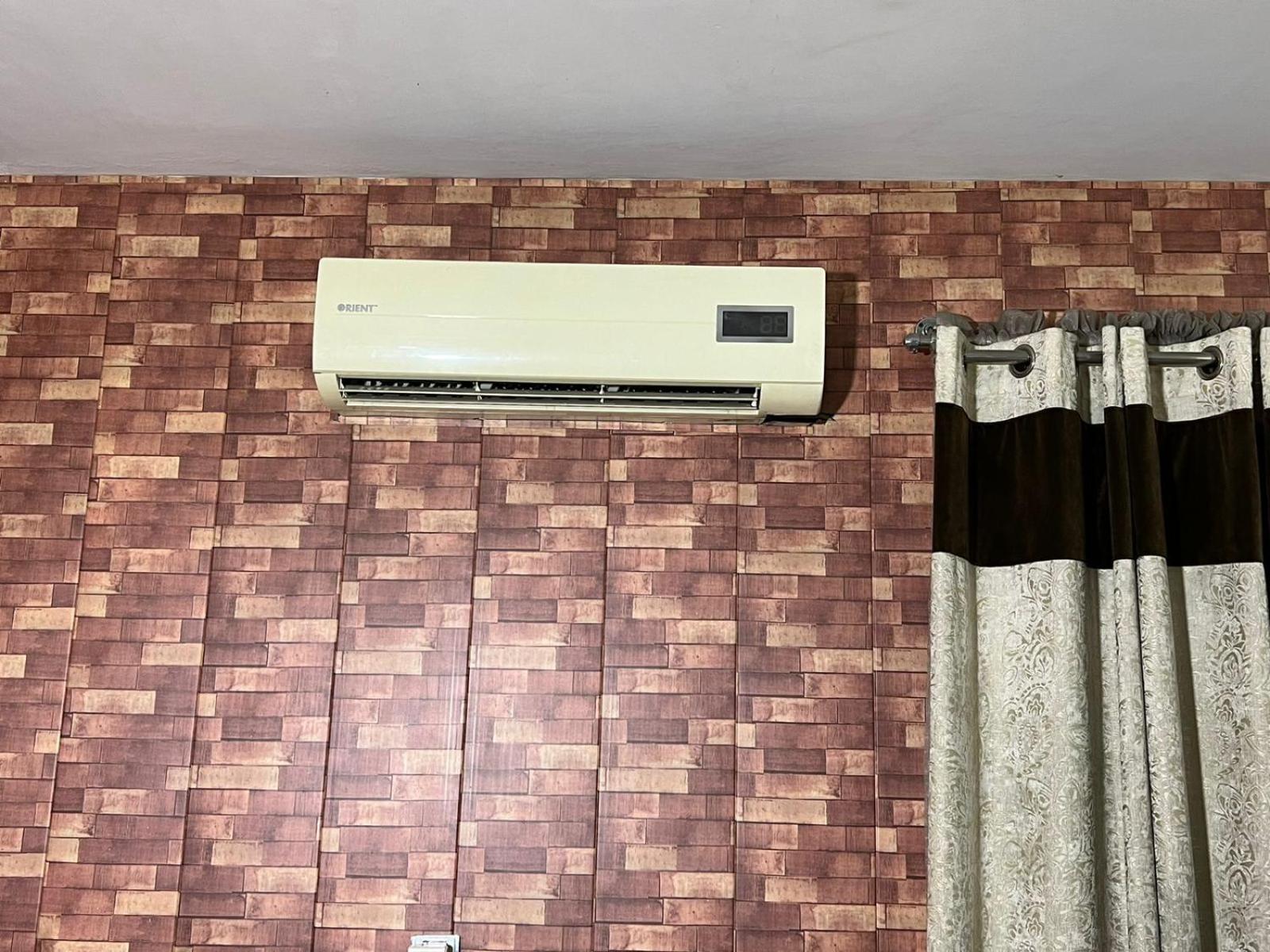 Hotel Tourist Inn Lahore Exterior photo
